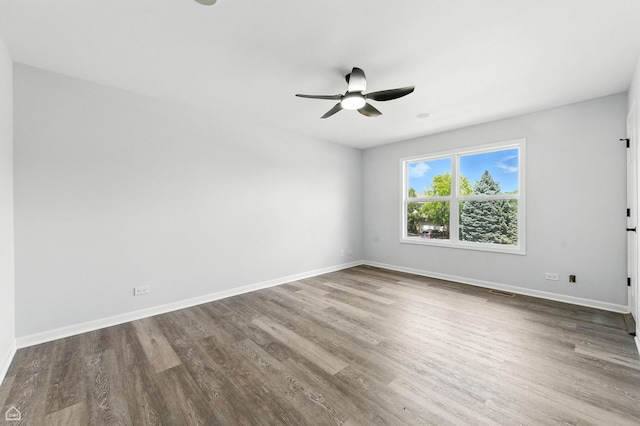 13636 Savanna Dr, Plainfield, IL 60544 - unfurnished room with ceiling fan and wood finished floors
