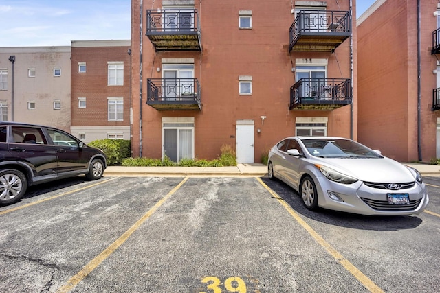 1414 S Halsted St Unit 3A, Chicago, IL 60607 - view of building exterior with uncovered parking