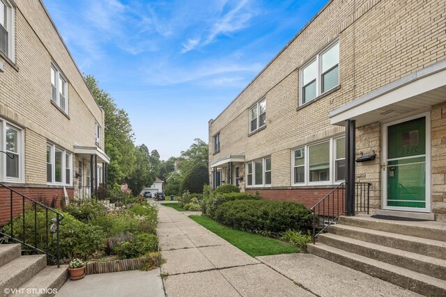 337 Wesley Ave Unit C, Oak Park, IL 60302 - view of home's community