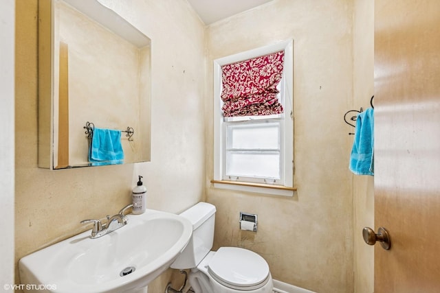337 Wesley Ave Unit C, Oak Park, IL 60302 - bathroom with a sink and toilet