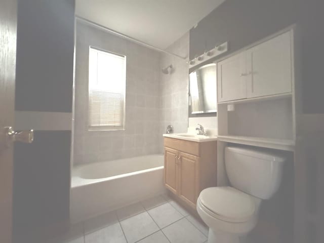 1304 S 50th Ave, Cicero, IL 60804 - full bath featuring tile patterned floors, vanity, and bathtub / shower combination