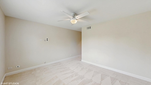 392 Spruce Rd, Wood Dale, IL 60191 - empty room with ceiling fan and light colored carpet