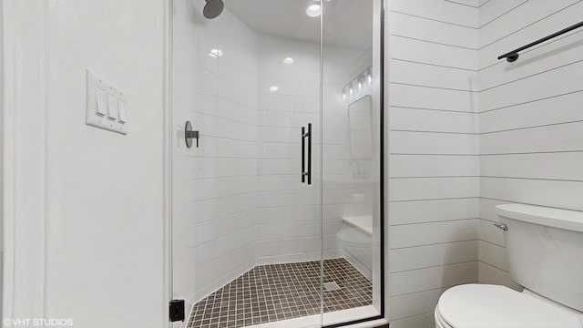 392 Spruce Rd, Wood Dale, IL 60191 - bathroom with a stall shower and toilet
