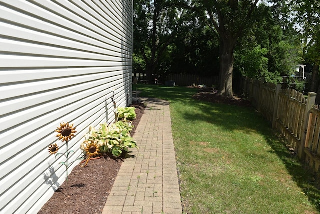 46 Copperwood Dr, Buffalo Grove, IL 60089 - view of fenced backyard