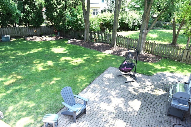 46 Copperwood Dr, Buffalo Grove, IL 60089 - fenced backyard with a patio
