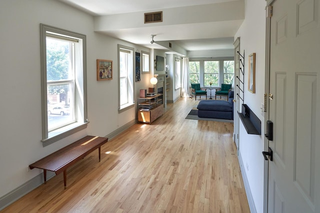 1654 W Berwyn Ave Unit 2W, Chicago, IL 60640 - living room with light wood finished floors and baseboards