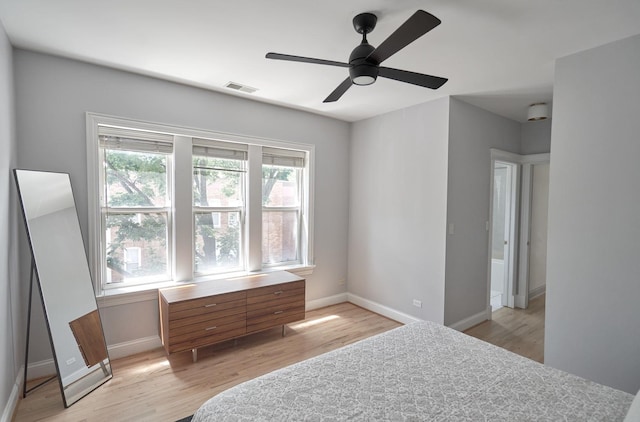 1654 W Berwyn Ave Unit 2W, Chicago, IL 60640 - bedroom with light wood-style floors and ceiling fan
