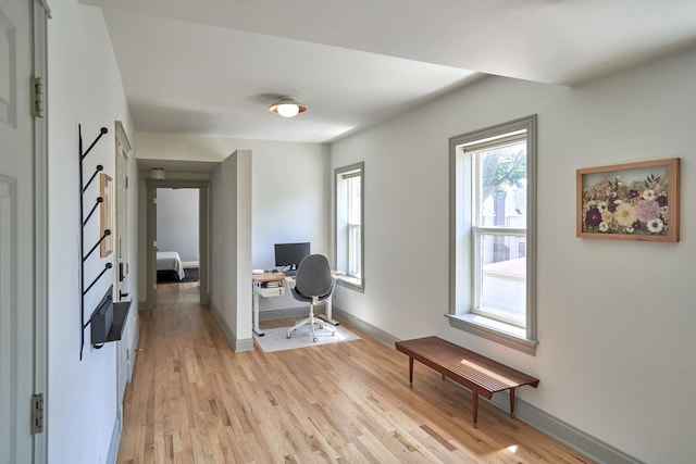 1654 W Berwyn Ave Unit 2W, Chicago, IL 60640 - home office featuring light wood-style flooring