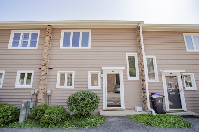 590 Green Bay Rd, Glencoe, IL 60022 - view of front facade