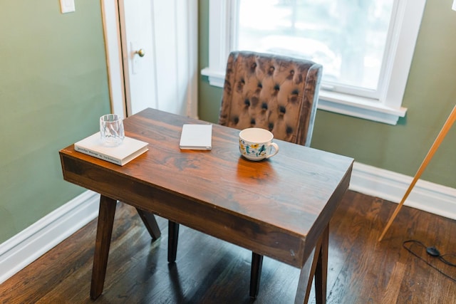 605 Home Ave, Oak Park, IL 60304 - dining area with baseboards and wood finished floors