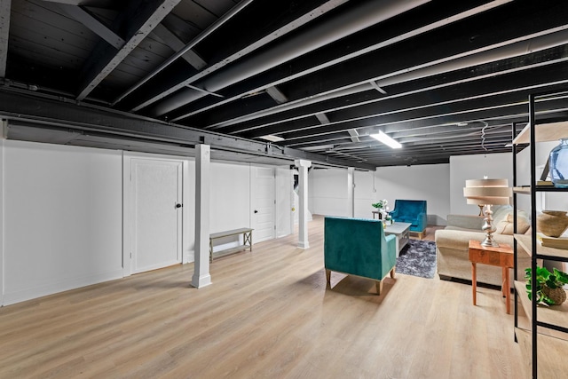 605 Home Ave, Oak Park, IL 60304 - finished below grade area featuring light wood-style flooring