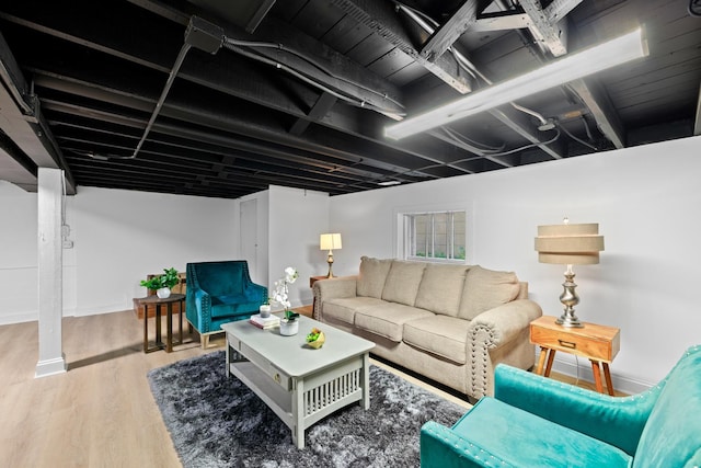605 Home Ave, Oak Park, IL 60304 - living room with wood finished floors and baseboards