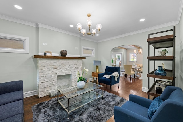 605 Home Ave, Oak Park, IL 60304 - living room featuring a chandelier, arched walkways, recessed lighting, wood finished floors, and crown molding