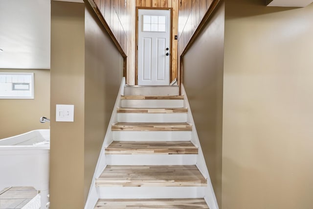 3832 W 81st St, Chicago, IL 60652 - view of staircase