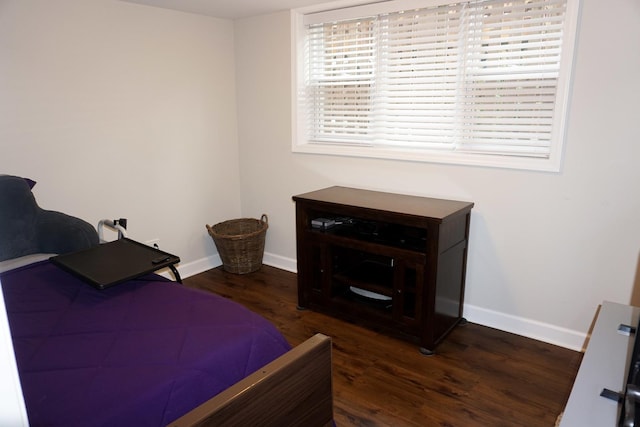 4452 N Newland Ave, Harwood Heights, IL 60706 - bedroom featuring wood finished floors and baseboards