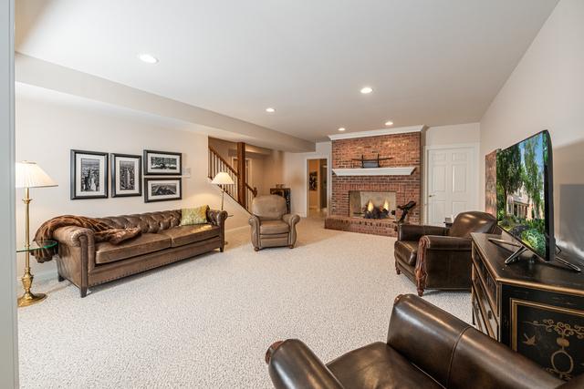 60 S Wynstone Dr, North Barrington, IL 60010 - photo 29