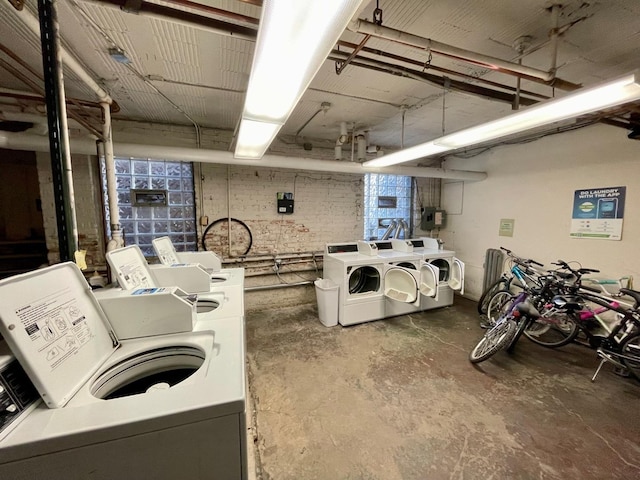 1127 W Farwell Ave Unit 106, Chicago, IL 60626 - community laundry featuring washing machine and clothes dryer