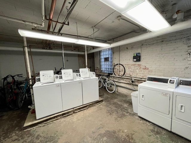 1127 W Farwell Ave Unit 106, Chicago, IL 60626 - unfinished basement featuring washing machine and dryer