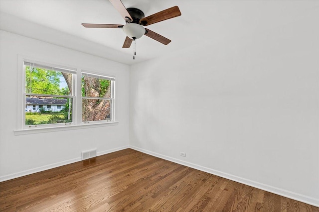 115 S Hale St, Palatine, IL 60067 - empty room with wood finished floors and ceiling fan