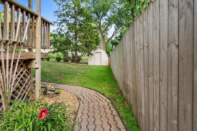 115 S Hale St, Palatine, IL 60067 - view of yard featuring a shed and a deck