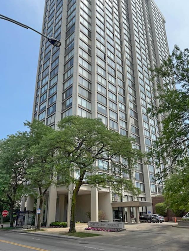5455 N Sheridan Rd Unit 3512, Chicago, IL 60640 - view of building exterior
