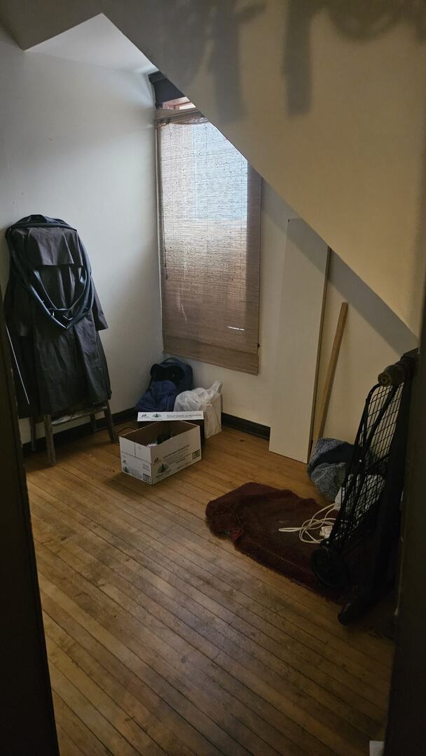 2536 S Avers Ave, Chicago, IL 60623 - bonus room featuring wood-type flooring
