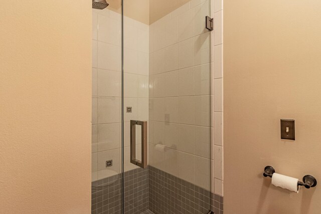 5660 Piikoi Ln, Libertyville, IL 60048 - photo 24