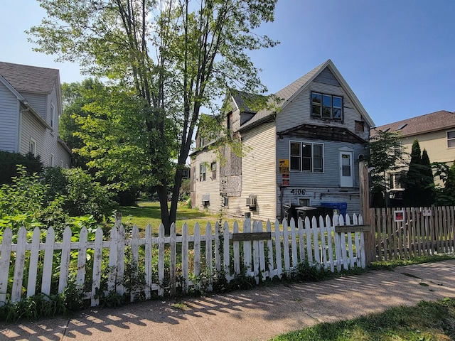 4106 N Mobile Ave, Chicago, IL 60634