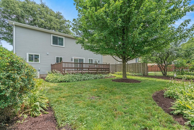 154 Newton Ave, Glen Ellyn, IL 60137 - view of yard featuring a wooden deck