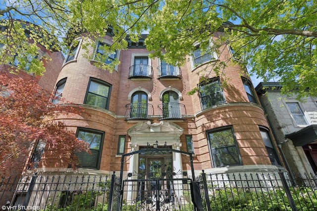 5014 S Blackstone Ave Unit 2N, Chicago, IL 60615 - photo 1