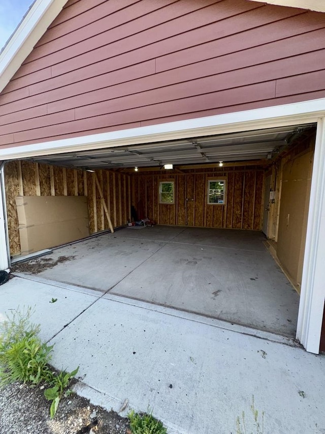 2925 W Eastwood Ave, Chicago, IL 60525 - garage with concrete driveway