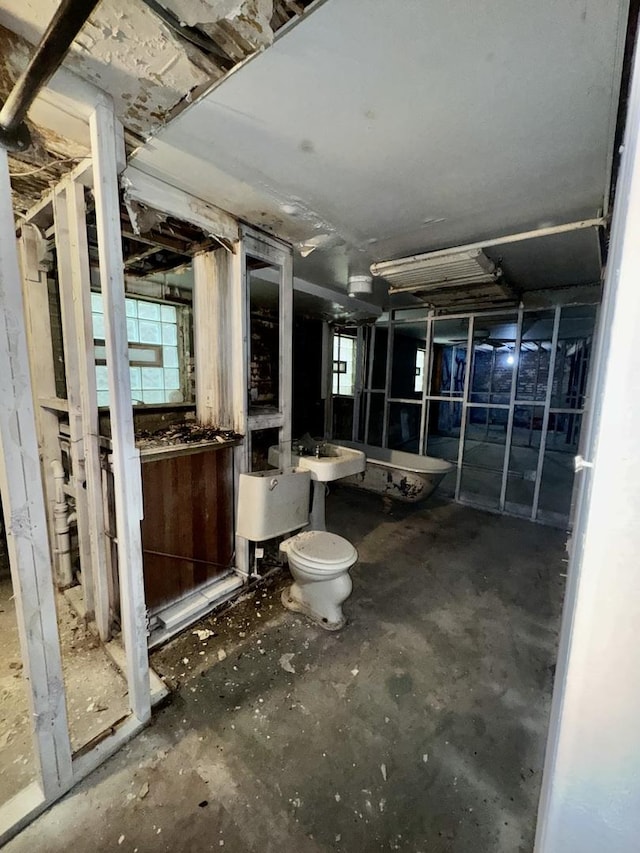 2925 W Eastwood Ave, Chicago, IL 60525 - below grade area featuring a sink