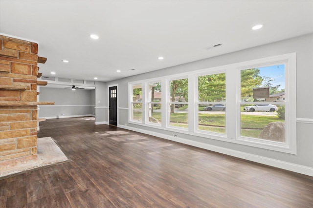 230 Mantua St, Park Forest, IL 60466 - unfurnished living room with recessed lighting, wood finished floors, and a ceiling fan