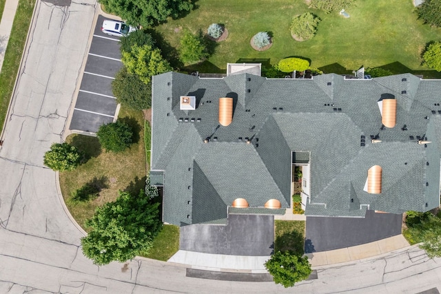 415 Bay Tree Cir, Vernon Hills, IL 60061 - drone / aerial view
