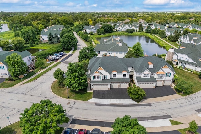 415 Bay Tree Cir, Vernon Hills, IL 60061 - aerial view of residential area featuring a large body of water