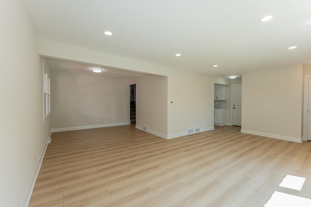 15709 Maryland Ave, Dolton, IL 60419 - unfurnished room with recessed lighting and light wood-type flooring