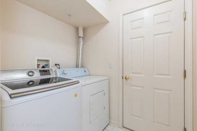 976 Enfield Dr, Northbrook, IL 60062 - washroom with independent washer and dryer