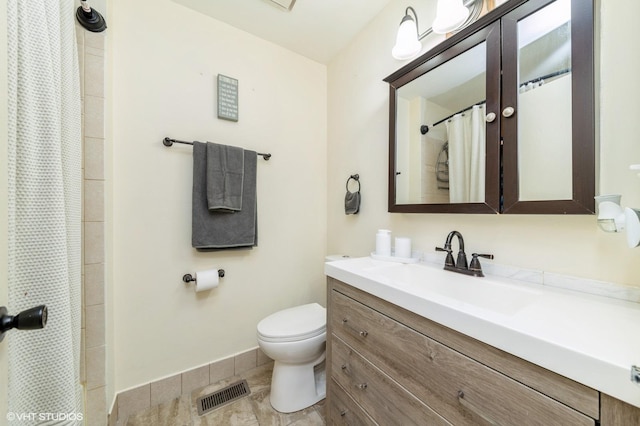 6265 Gold Cir Unit 6265, Hanover Park, IL 60133 - bathroom with vanity and a shower with shower curtain