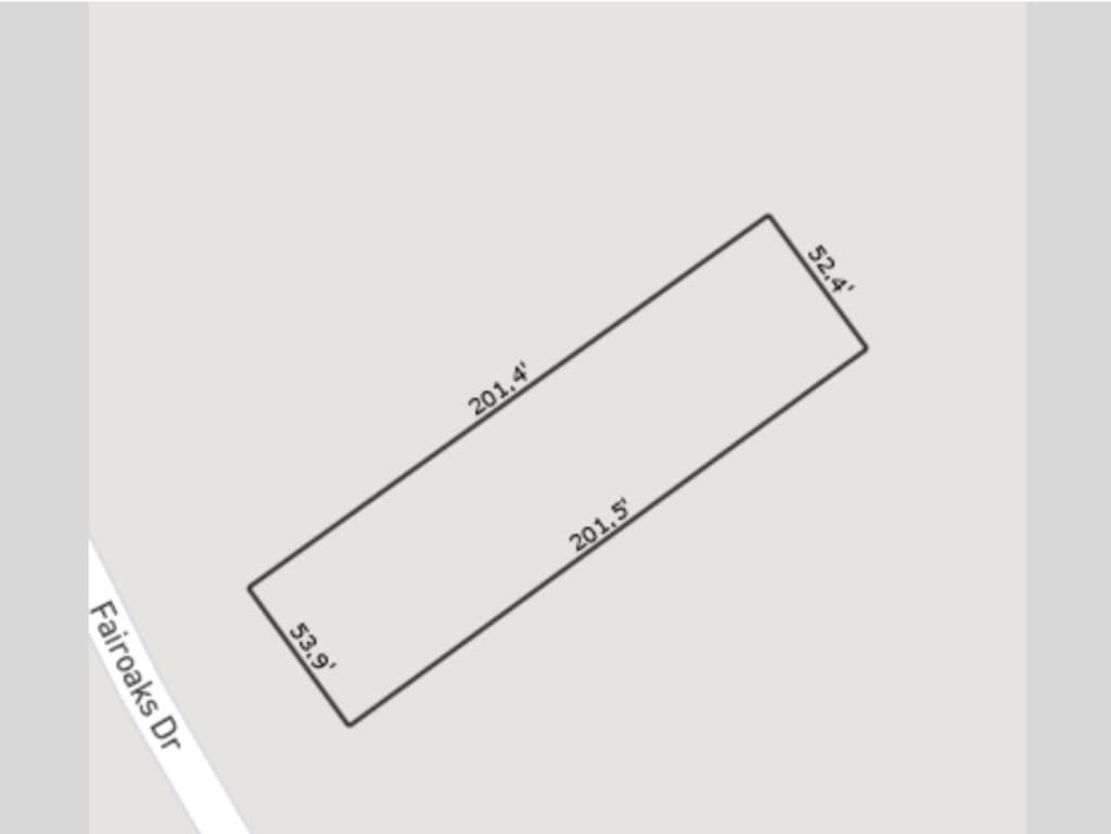 12 Fair Oaks Dr, Putnam, IL 61560