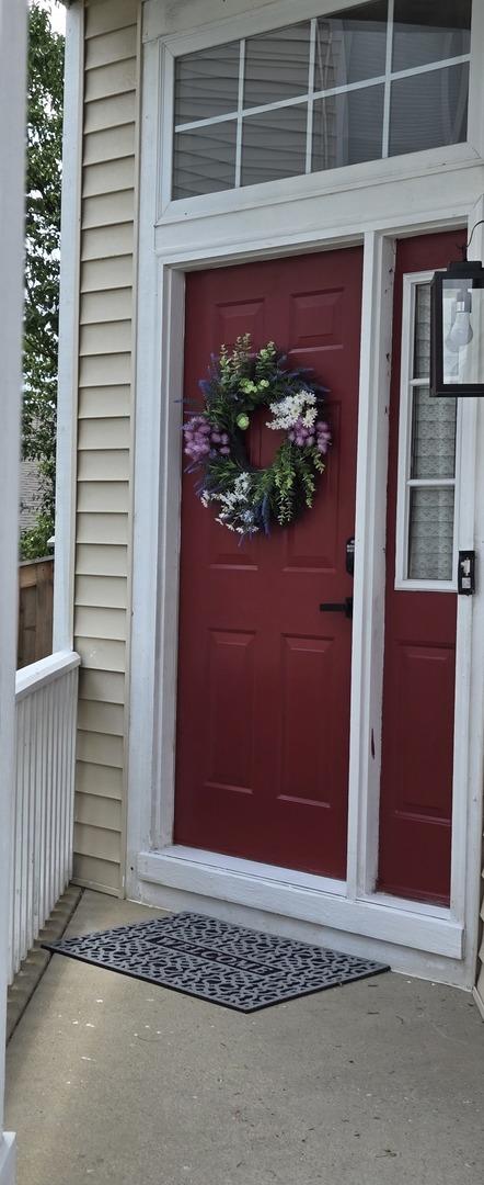 20517 Superior Ct, Crest Hill, IL 60403 - doorway to property