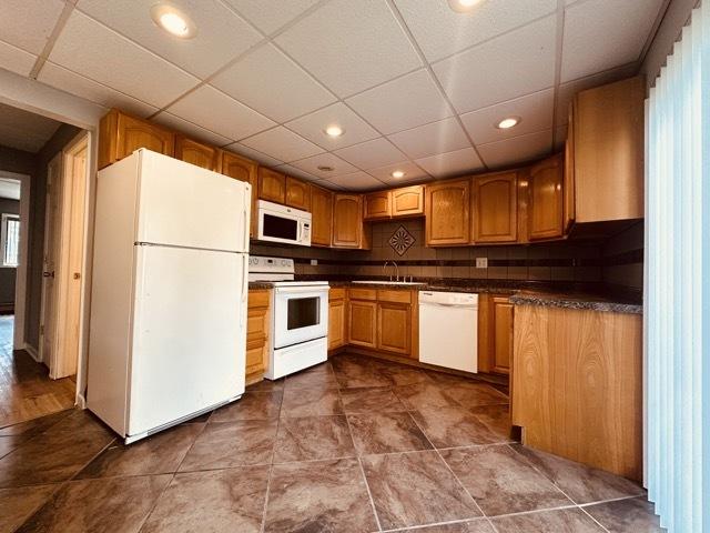 122 Klein Creek Ct Unit A, Carol Stream, IL 60188 - photo 2