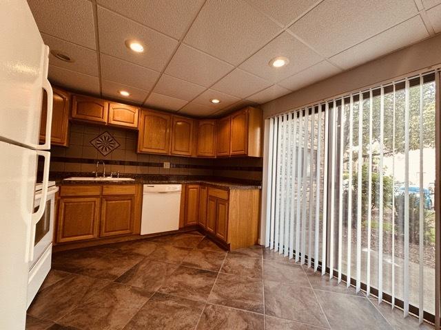 122 Klein Creek Ct Unit A, Carol Stream, IL 60188 - photo 3