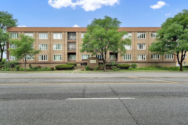10048 S Pulaski Rd Unit 3F, Oak Lawn, IL 60453 - view of building exterior