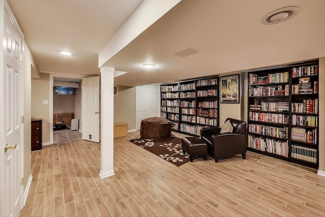 1194 Oxford Ct, Highland Park, IL 60035 - sitting room with light wood-style floors