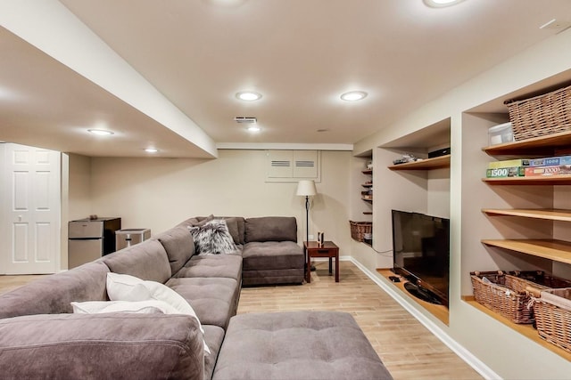 1194 Oxford Ct, Highland Park, IL 60035 - living area with light wood finished floors and recessed lighting