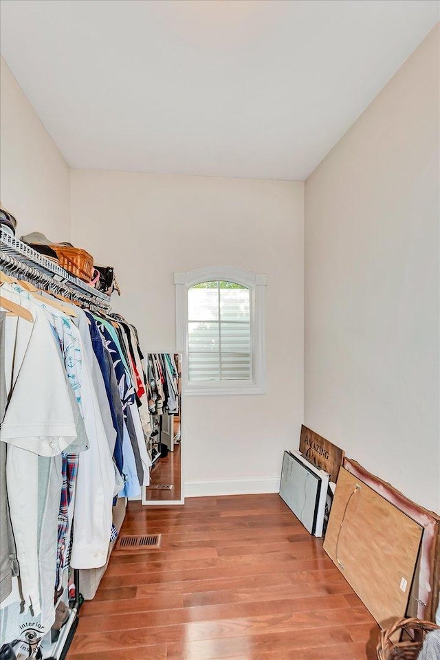 24155 S Blackhawk Ln, Manhattan, IL 60442 - spacious closet featuring wood finished floors
