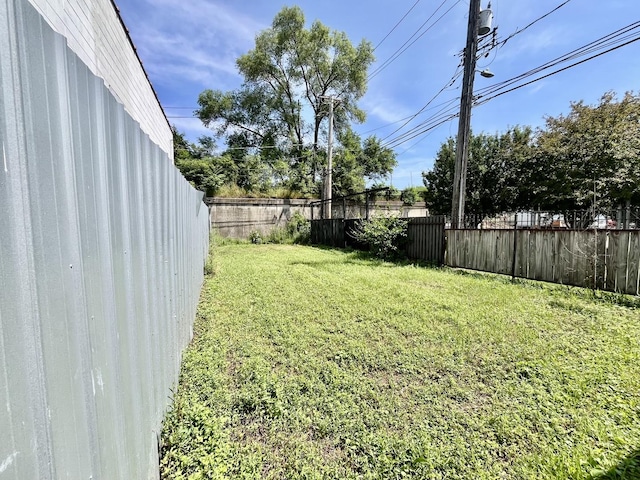 2948 E 95th St, Chicago, IL 60617 - view of fenced backyard