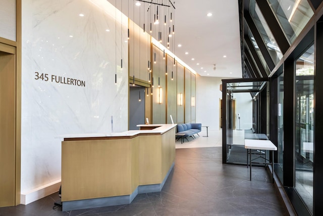 345 W Fullerton Pkwy Unit 1706, Chicago, IL 60614 - reception area with recessed lighting
