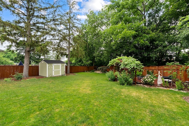 506 E Russell St, Barrington, IL 60010 - fenced backyard featuring a storage shed