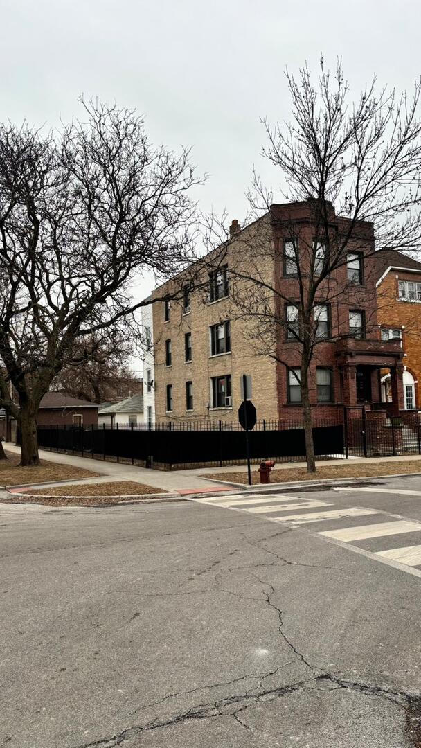 2356 S Lawndale Ave, Chicago, IL 60623 - photo 3